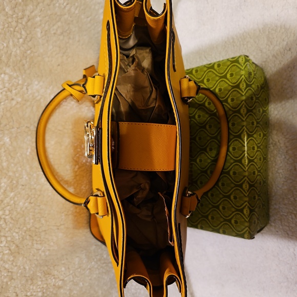 Michael Kors Large Hamilton Tote Sunflower W/ Goldtone Hardware Large - Picture 6 of 6